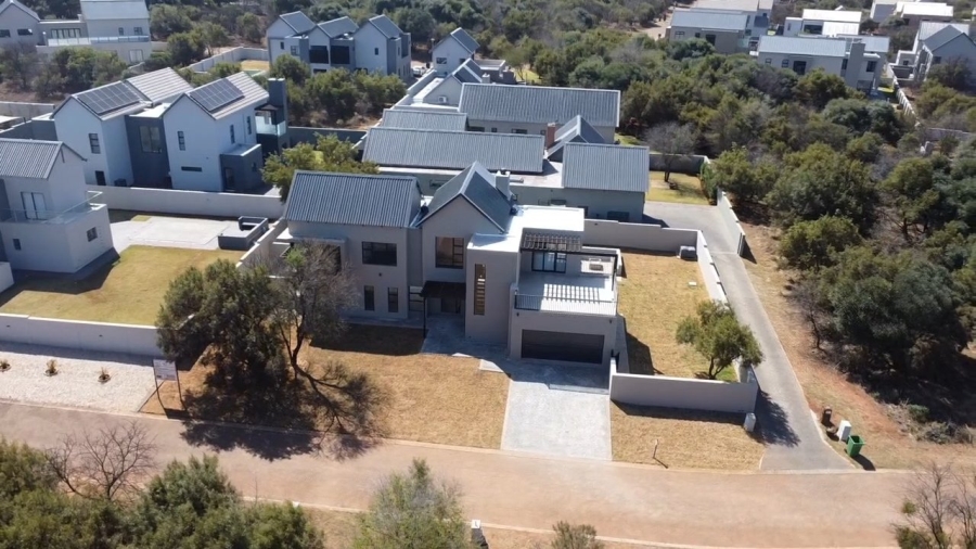 5 Bedroom Property for Sale in Kosmos North West